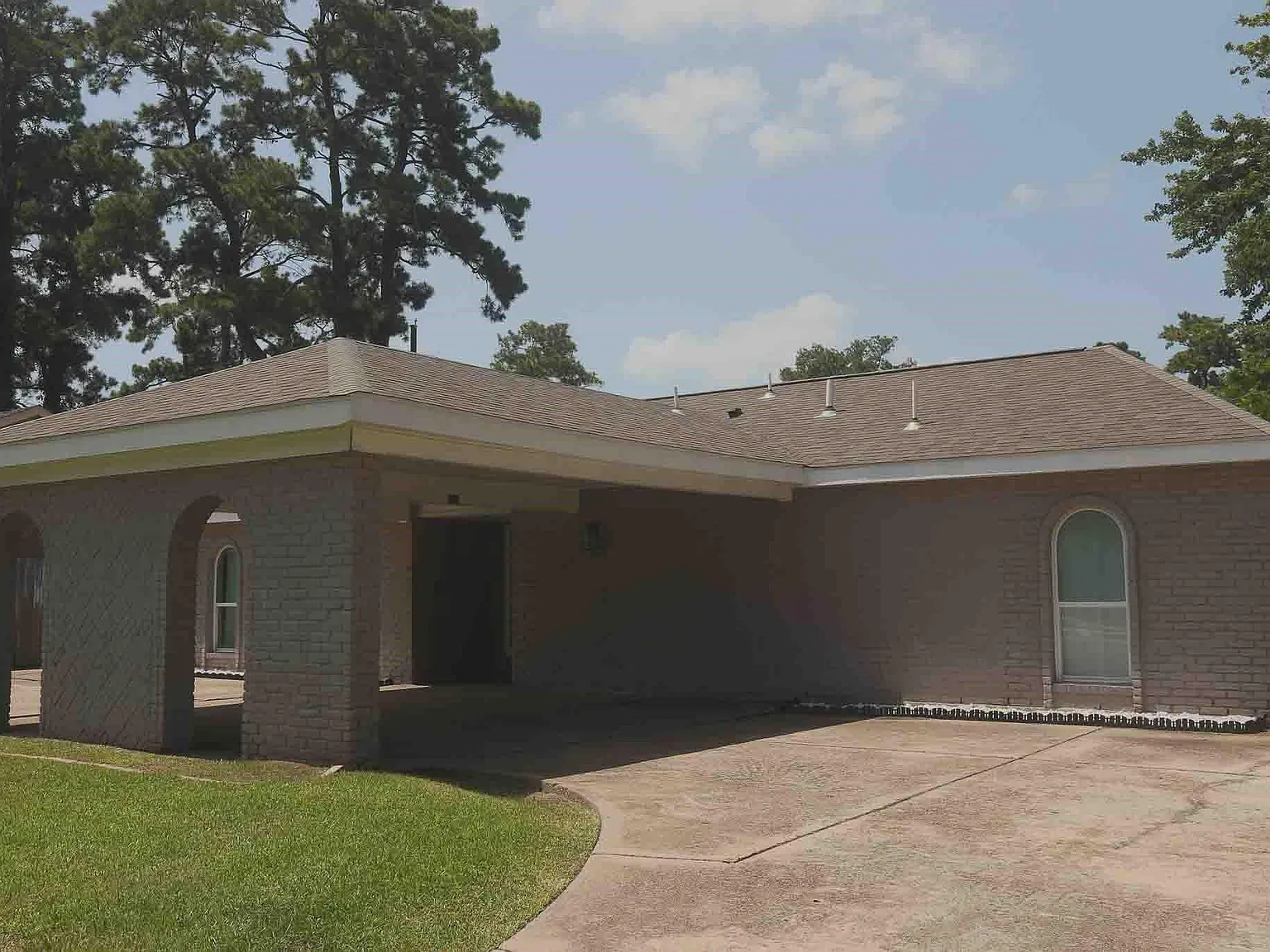 3 bed, 2.0 bath, 1680 sqft, $1,850 — Photo 2