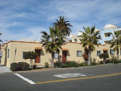 5th image of 404 Civic Center Dr