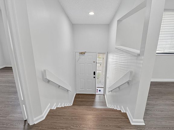 3rd image of 5530 Coach House Cir APT E