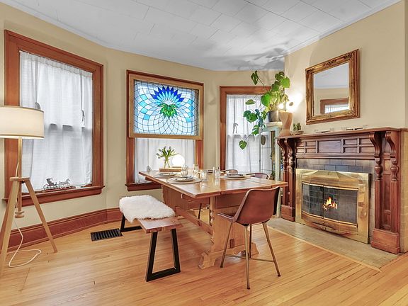 4th image of 476 Norwood Ave #1