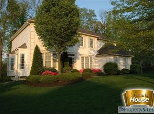 9 John Beal Dr, Garnet Valley, PA 19060