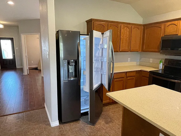 800 Golden Bear Ln — Photo 8