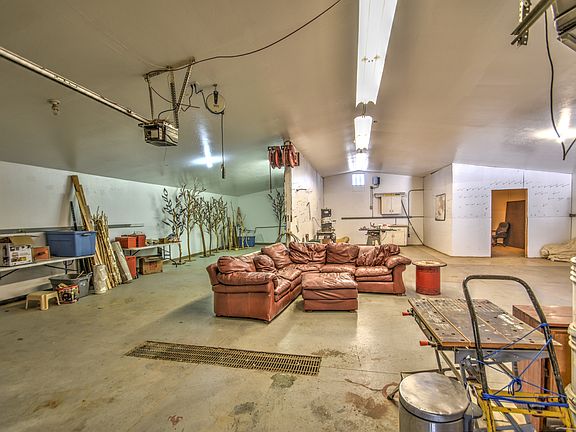 5th image of 5201 N 199th Ave