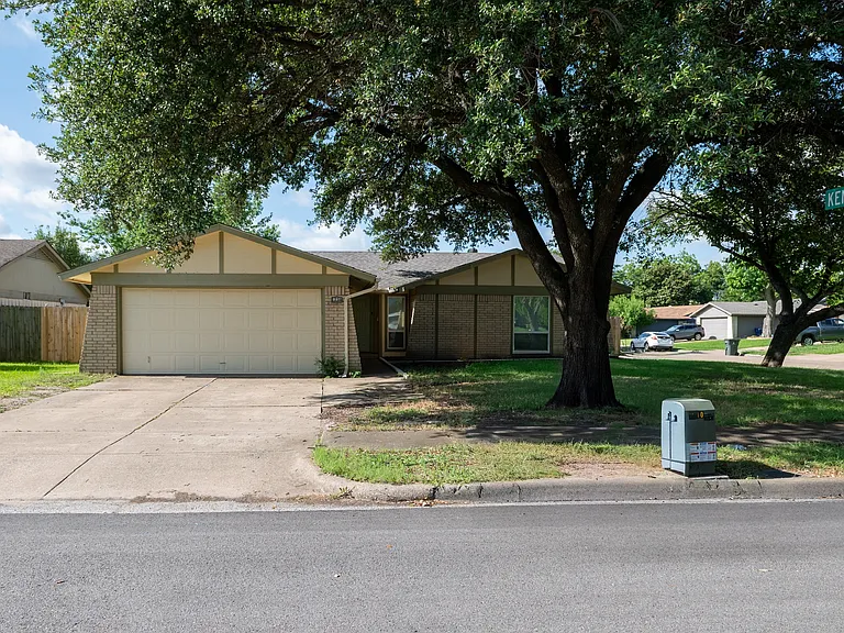 730 Trend Dr — Photo 1