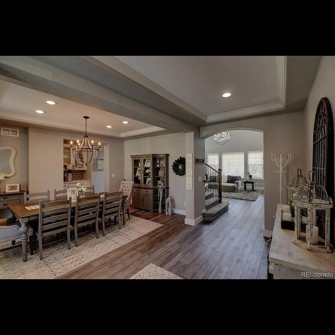2524 Leafdale Cir — Photo 3