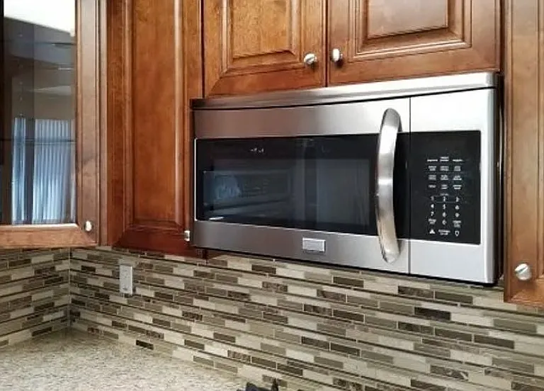 10951 Bloomfield St #Penthouse 1 — Photo 5