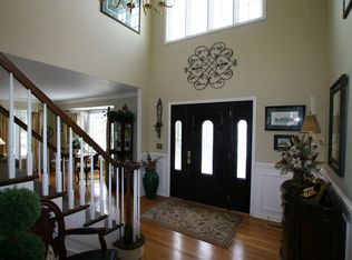 22110 Cambridge Dr, Kildeer, IL