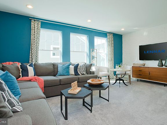 5th image of 34263 Graham Cir