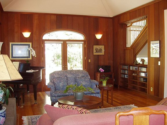 Living Room looking towards back gardens