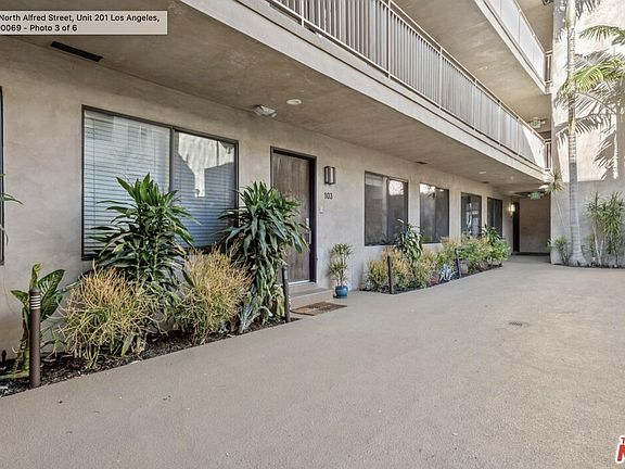 4th image of 931 N Alfred St APT 204