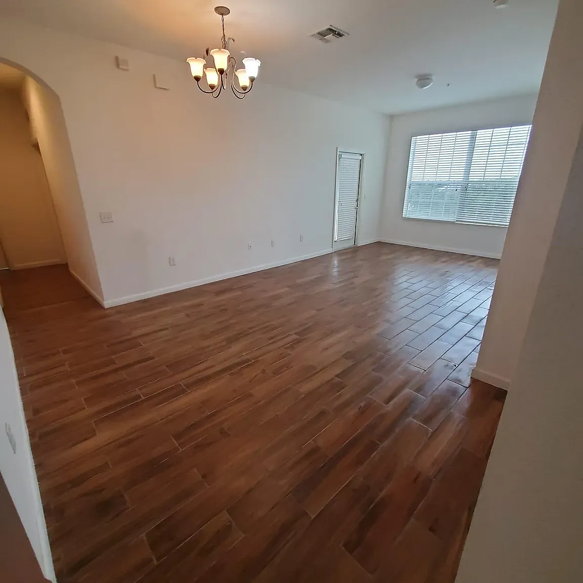 3 bed, 1408 sqft, $1,850 — Photo 4