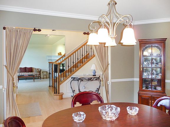 4th image of 8113 Koehler Dr