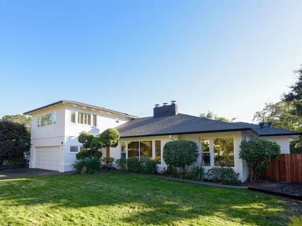2 Via La Cumbre, Greenbrae, CA 94904