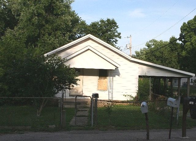 1st image of 600 Prince Albert Blvd