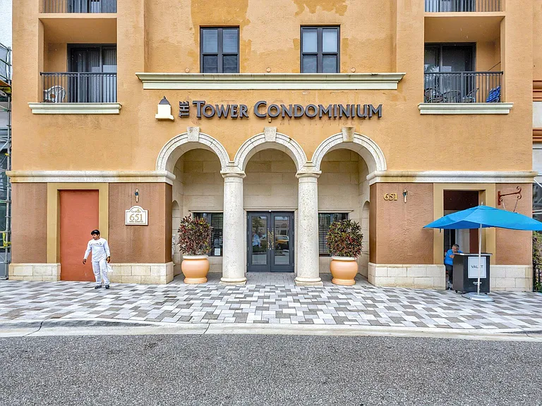 651 Okeechobee Blvd #1008 — Photo 39