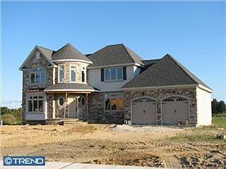 2nd image of 104 Buena Ln