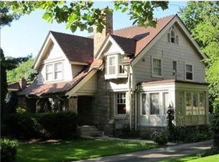 5261 Forbes Ave, Pittsburgh, PA 15217