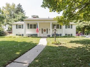 1906 Colony Dr, Toledo, OH 43614