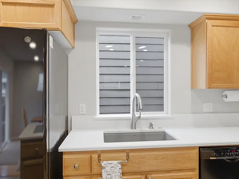 3519 SE Quayside St — Photo 11