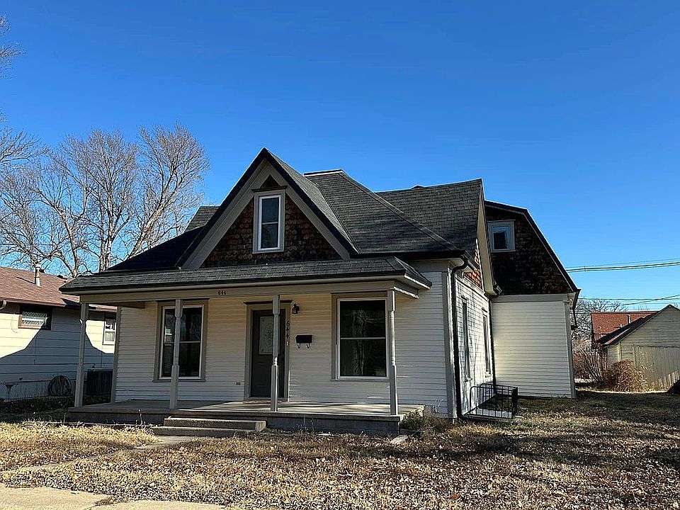 1st image of 644 N Central Ave