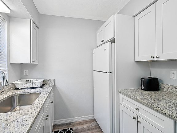 3rd image of 13108 Leisurewood Pl APT 209