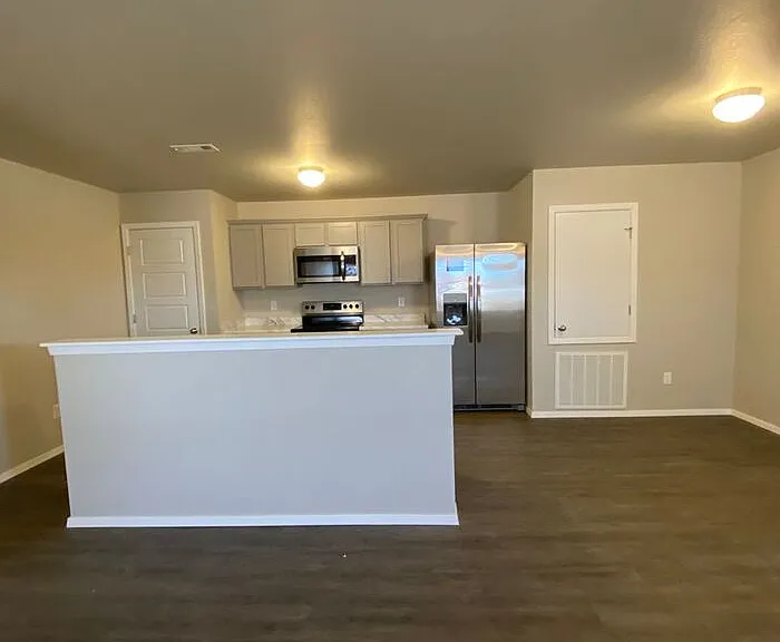 503 W Christopher Dr #A — Photo 5