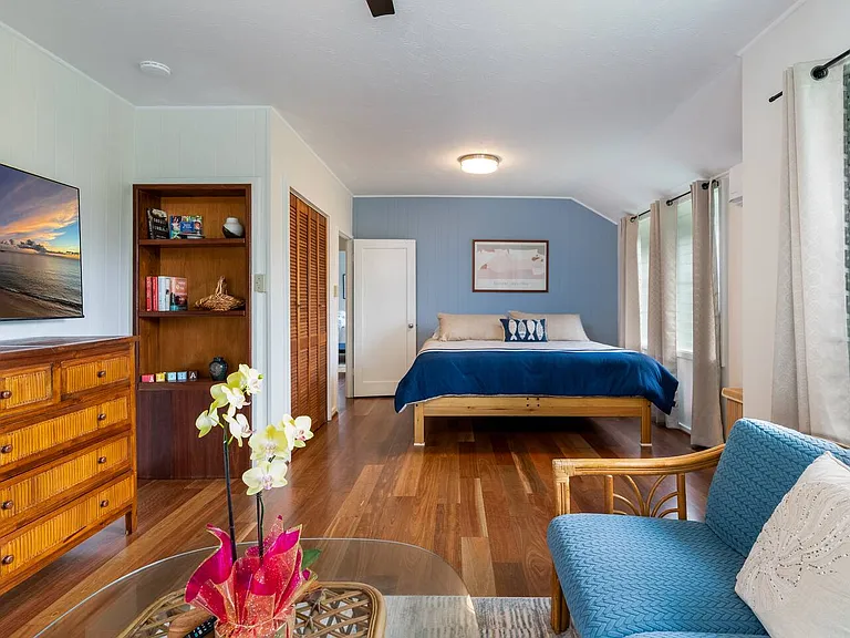 41-020 Ehukai St — Photo 2