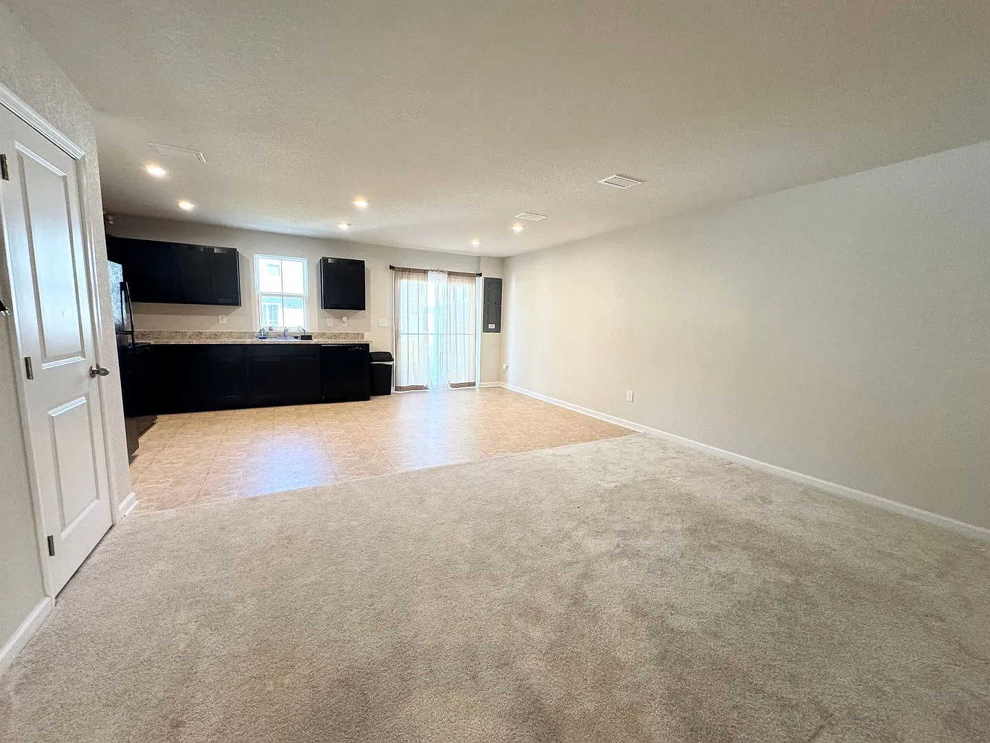 1405 Raven Way — Photo 4