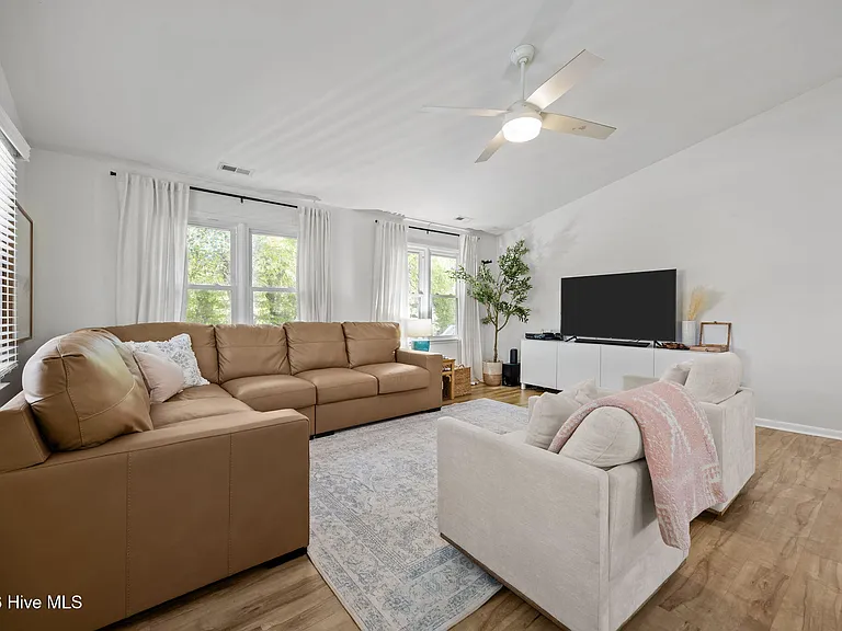 111 Ocean Oaks Dr — Photo 30