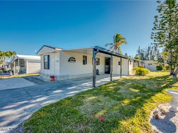 7126 Ladyfish Dr, Saint James City, FL 33956