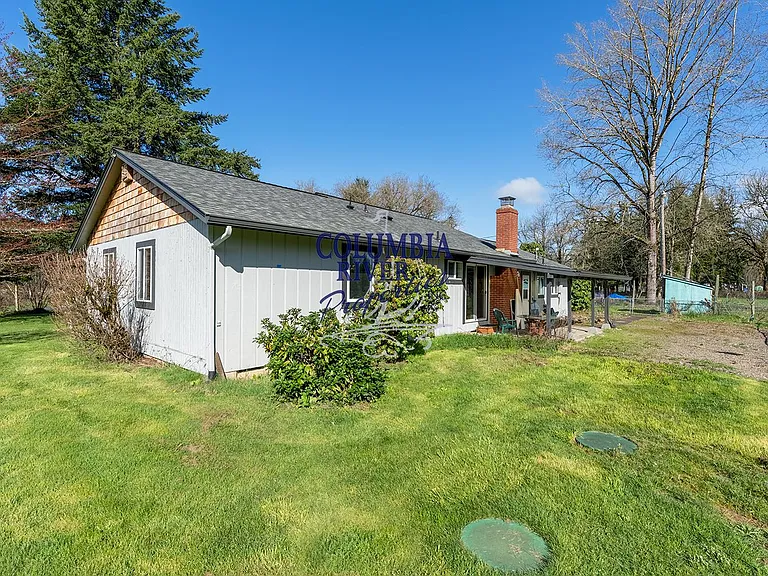 22213 NE 37th Ave — Photo 11