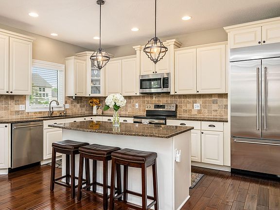 5th image of 9478 Creighton Dr