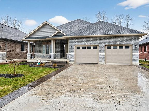 2nd image of 31 Sycamore Dr