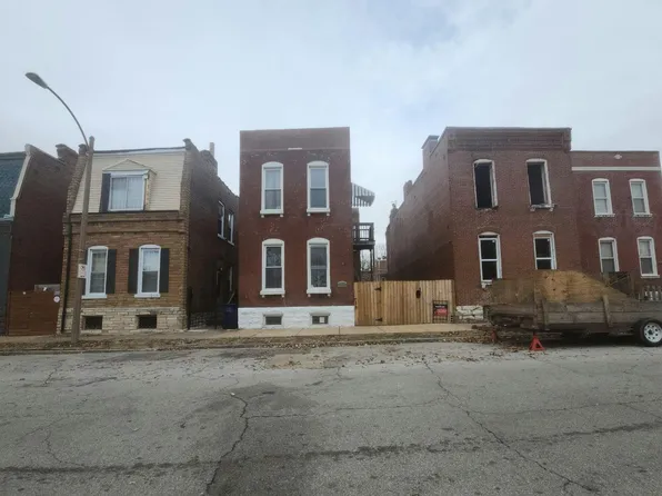2713 Winnebago St, Saint Louis, MO 63118