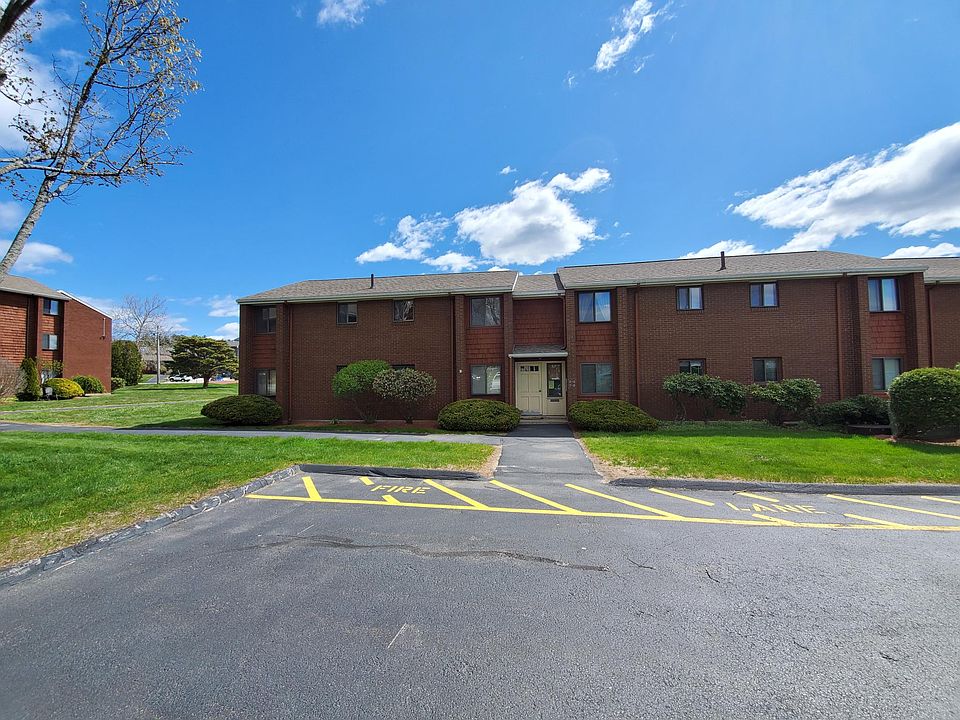 1st image of 13 Pinkerton St Unit 8