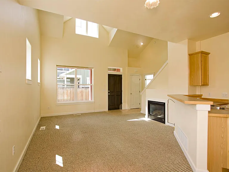 3892 Equestrian Ln — Photo 11