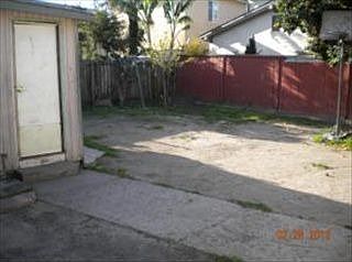 5th image of 926 E Ortega St
