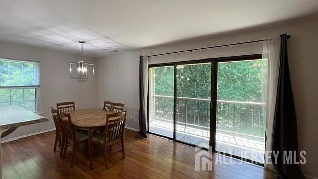 140 Wyndham Pl — Photo 5