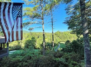 144 Racquet Club Villas Dr #144, Sapphire, NC 28774