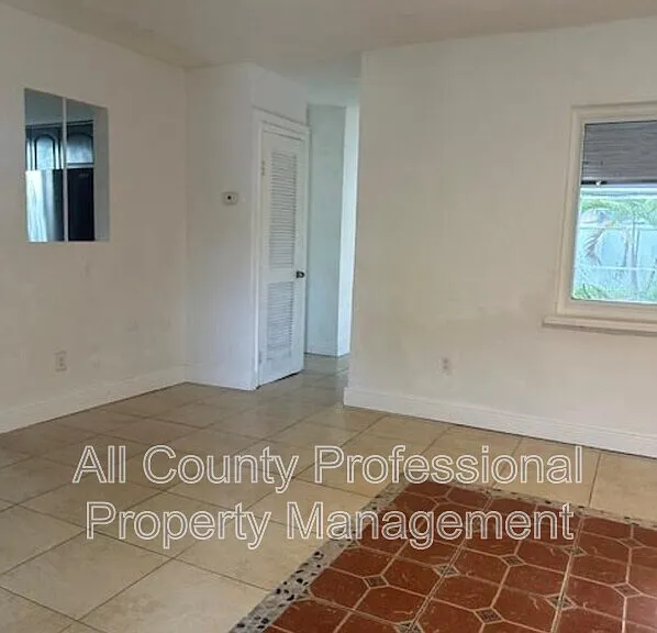 7891 Sheridan St — Photo 26