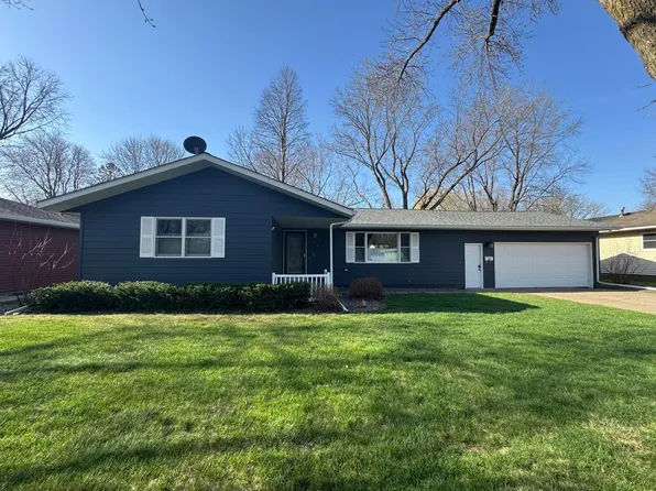 107 W James Ave, Marshall, MN 56258