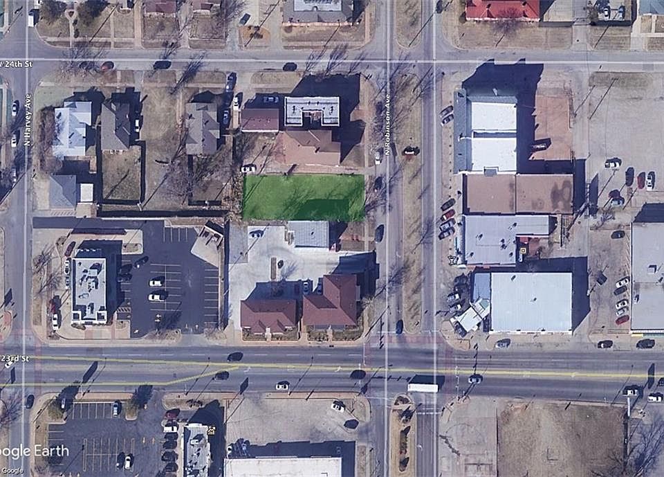 1st image of 2415 N Robinson Ave