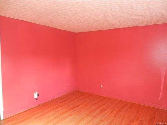 3rd image of 309 Pinoak Dr
