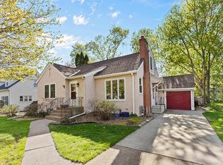 1765 Pascal St N, Falcon Heights, MN 55113