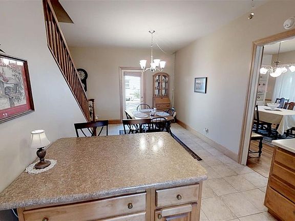 5th image of 432 Bradview Ct
