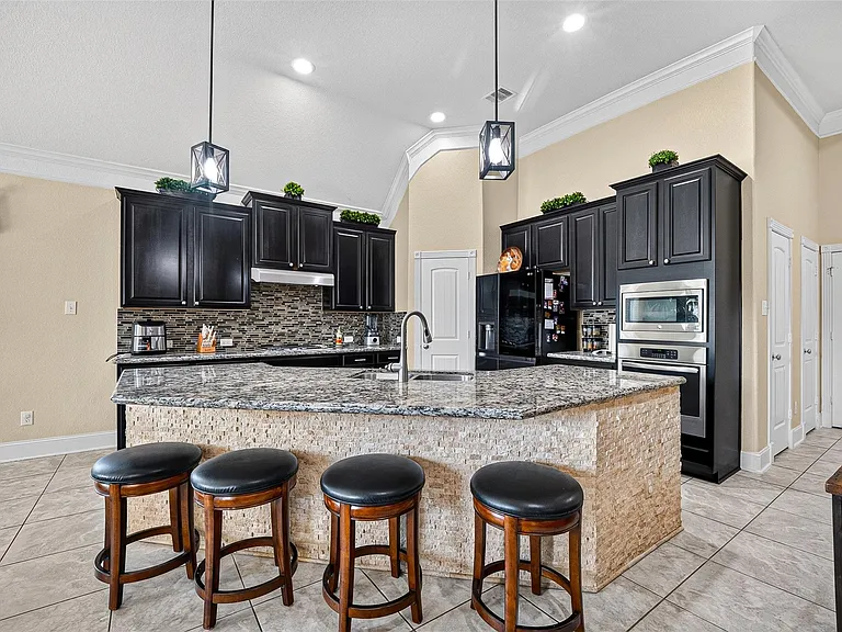 2624 Holbrook Springs Ln — Photo 19