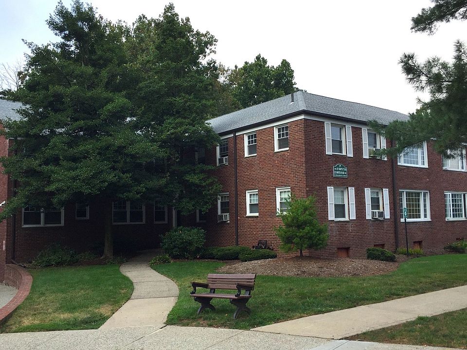 1st image of 349 Bloomfield Ave #73