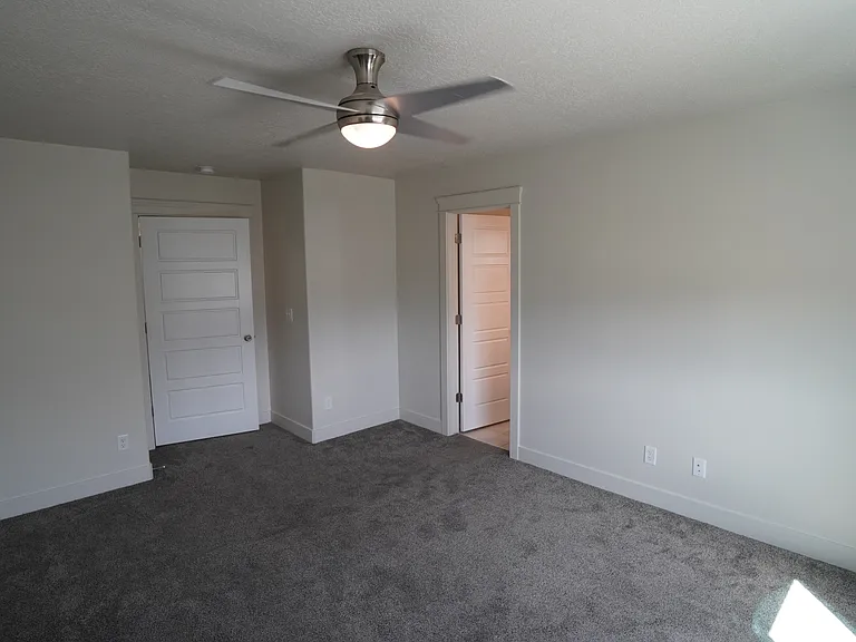 3965 S 3485 W — Photo 21
