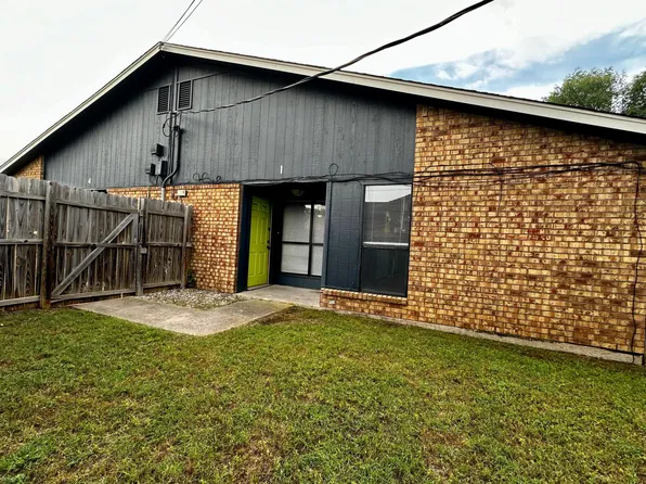 920 NE Tortoise Dr APT 1, Lawton, OK 73507