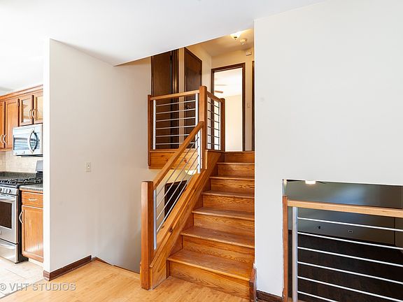 4th image of 10087 W Ames Ave